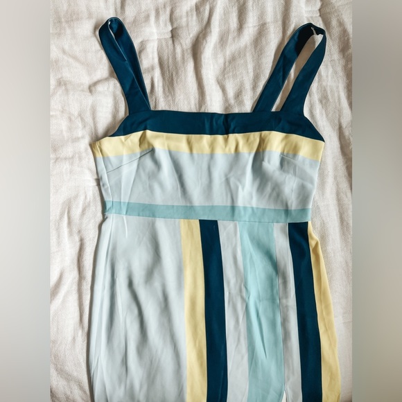 Aritzia Babaton Bodycon Midi Dress - Picture 3 of 9